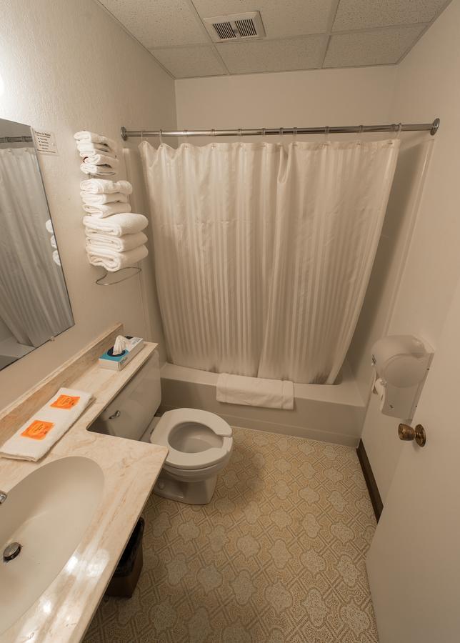 American Inn Express 默多 外观 照片